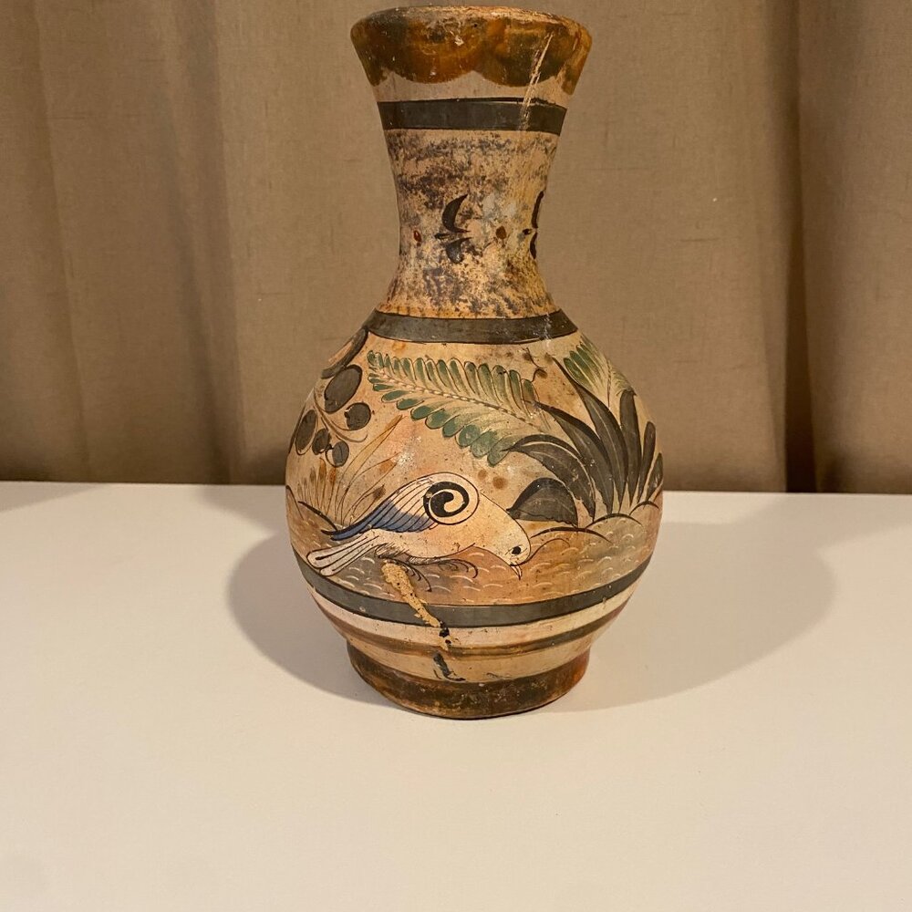 Vintage Tonala Mexican Pottery Vase‎ - Hand-Painted Birds & Burn Scar, 8.5"x6" - Picture 6 of 8